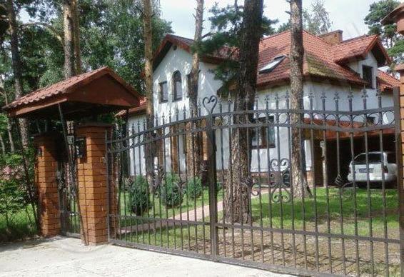 Sosnowy Dworek Apartment Jozefow  Ngoại thất bức ảnh